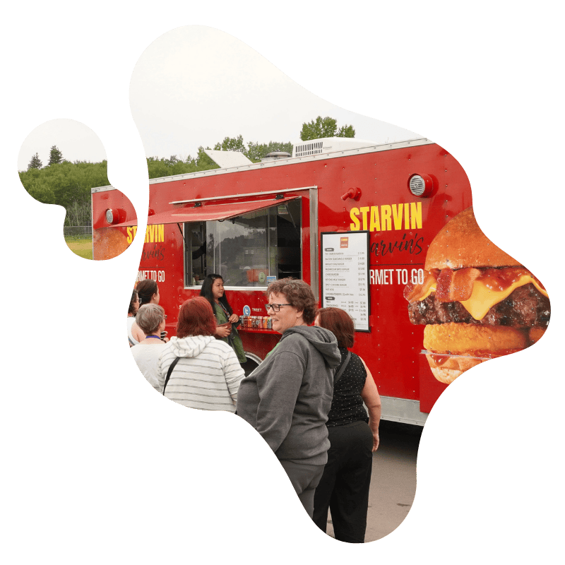 Zoobrew: Starvin Marvins The Starvin Marvins food truck with people waiting in a line